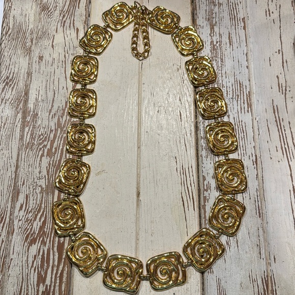 Vintage 70’s late 60’s Gold Tone Belt - Picture 1 of 5